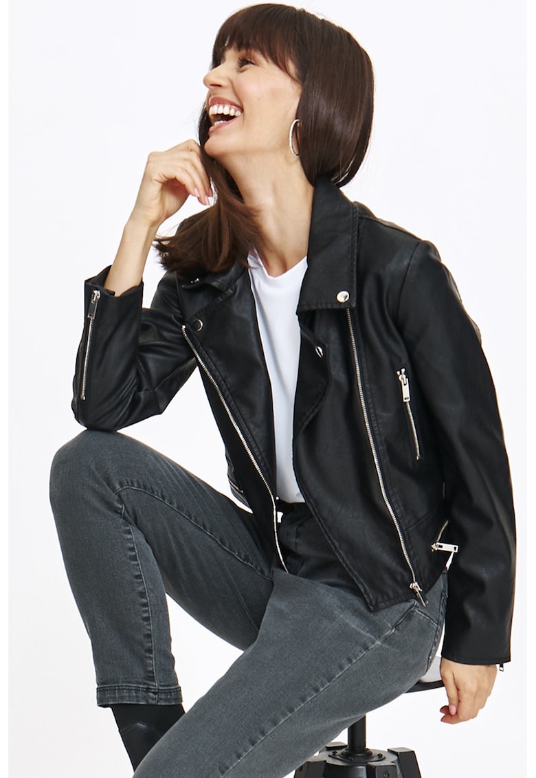 Jacheta de piele ecologica si slituri cu fermoar