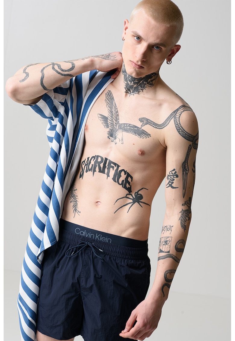 Pantaloni scurti de baie cu snur si buzunare laterale