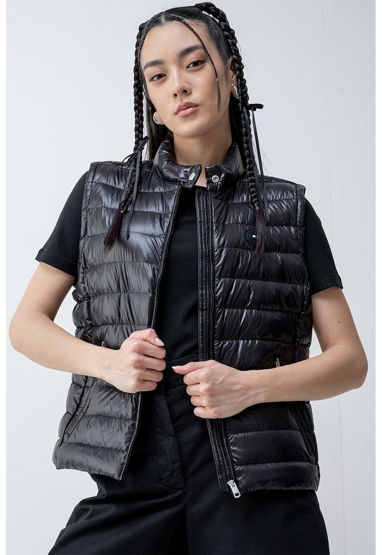 Vesta cu fermoar si aspect matlasat