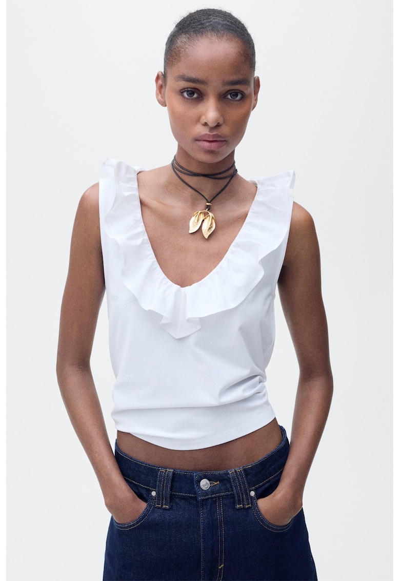 Top crop cu decolteu in V si insertii cu volane