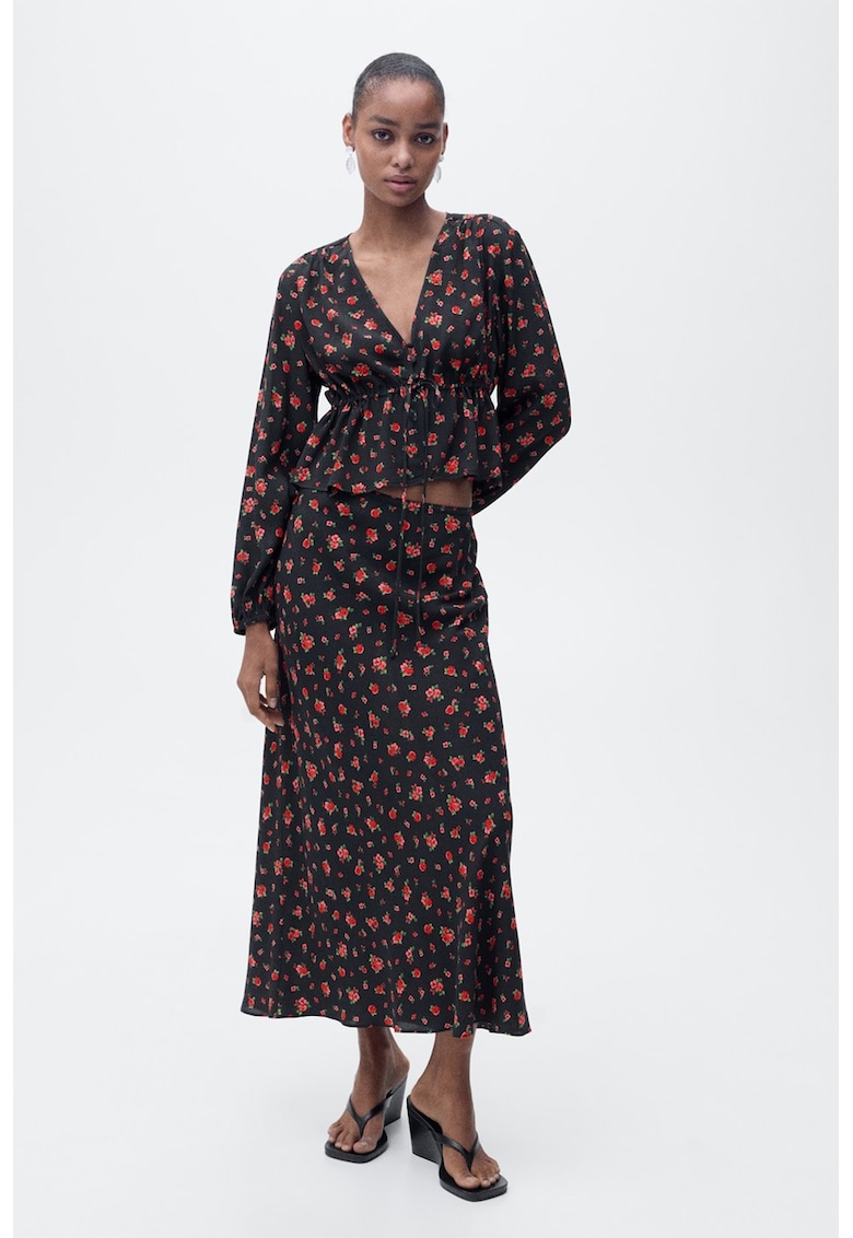 Bluza crop cu model floral si terminatie cu volane - Rosu/Negru