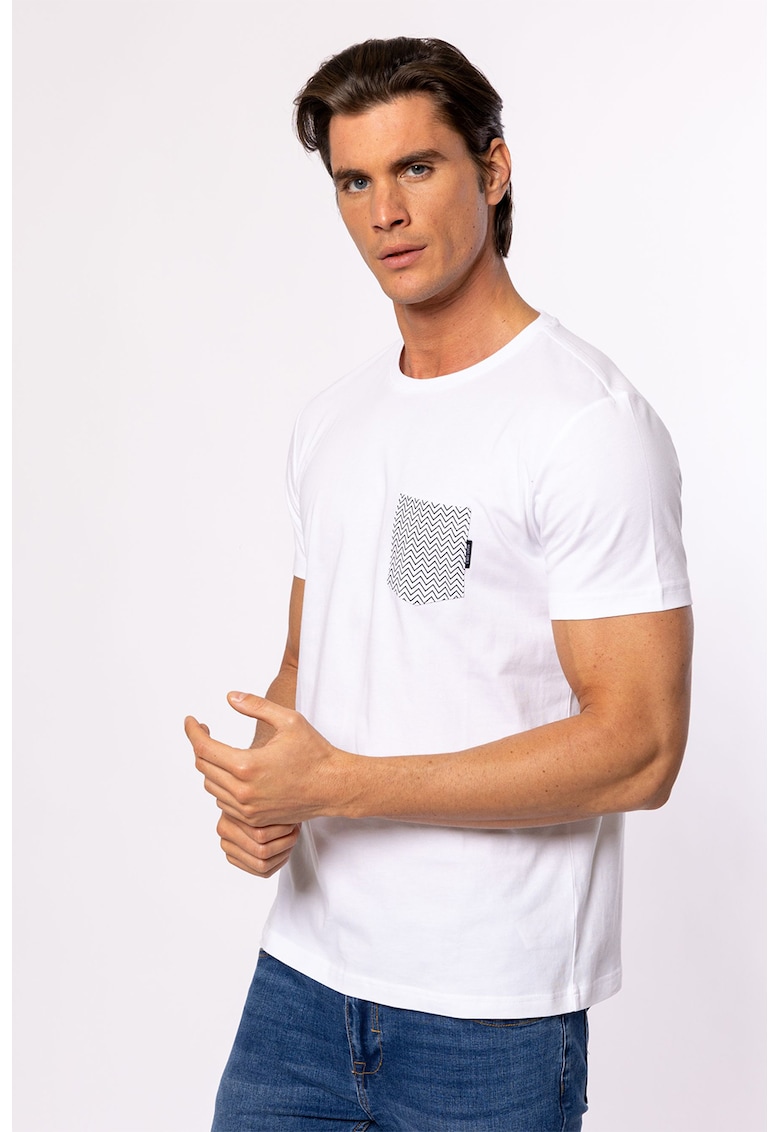 Tricou cu decolteu la baza gatului si buzunar aplicat pe piept Masso