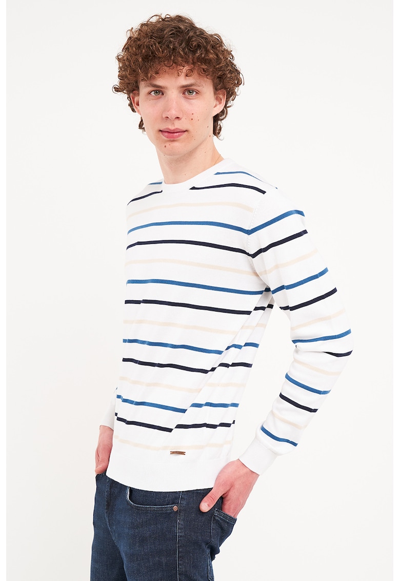 Pulover cu decolteu la baza gatului si model in dungi Pulover cu decolteu la baza gatului si model in dungi