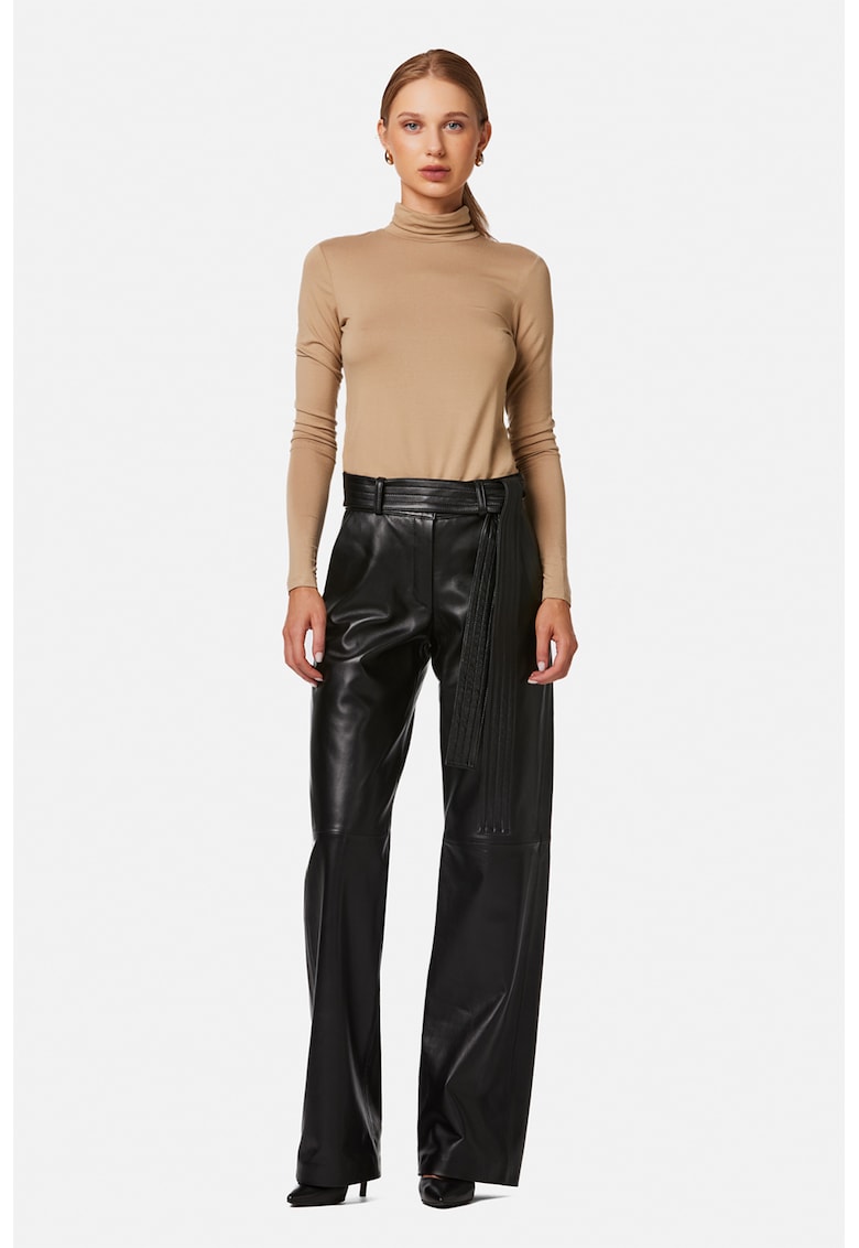 Pantaloni din piele 653