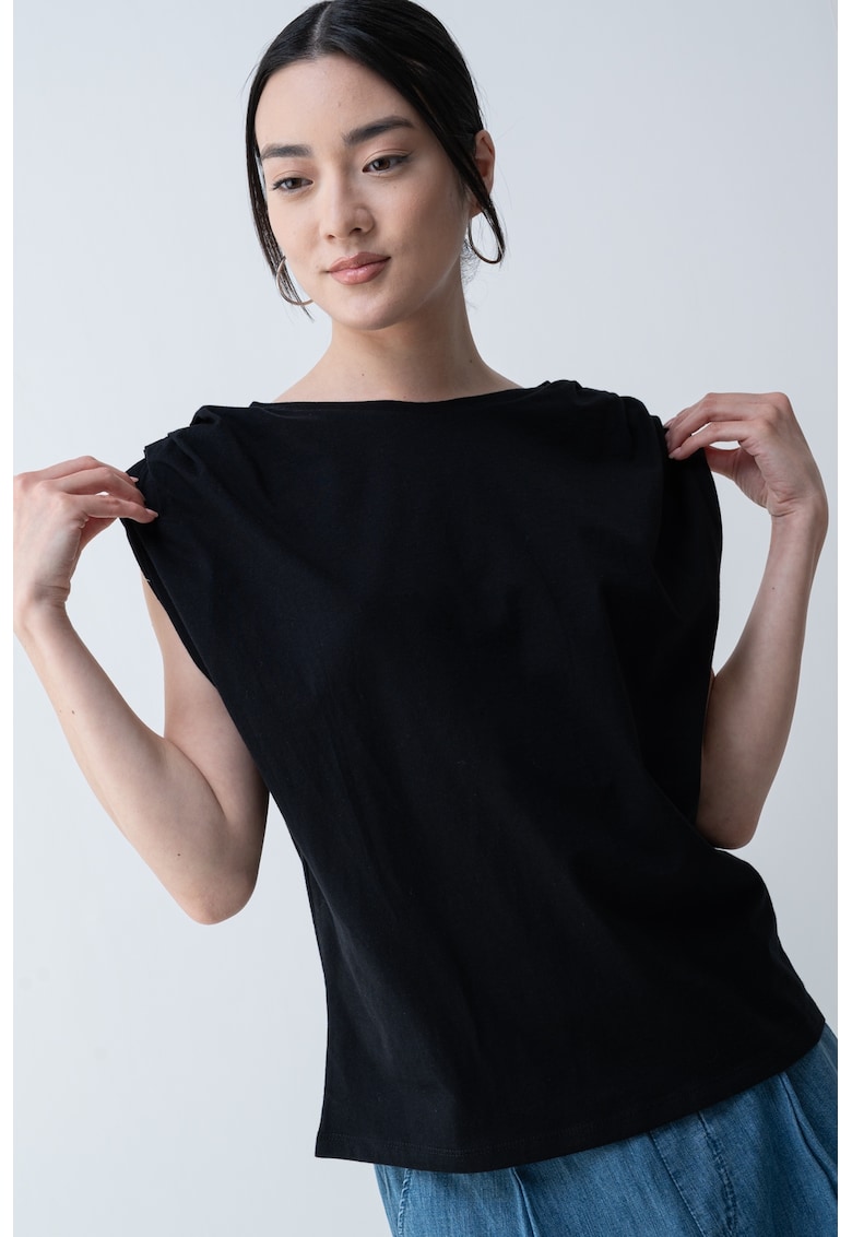 Tricou cu detalii plisate