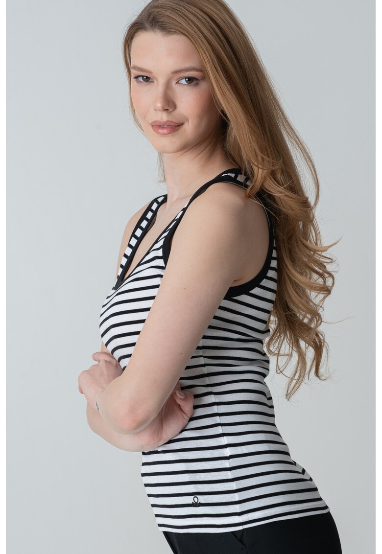 Top cu model in dungi - Alb/Negru