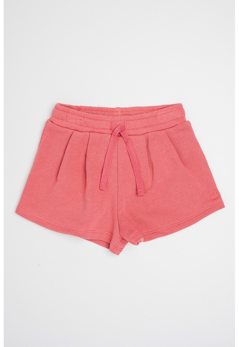 Pantaloni scurti cu talie ajustabila si pliuri frontale Pantaloni scurti cu talie ajustabila si pliuri frontale