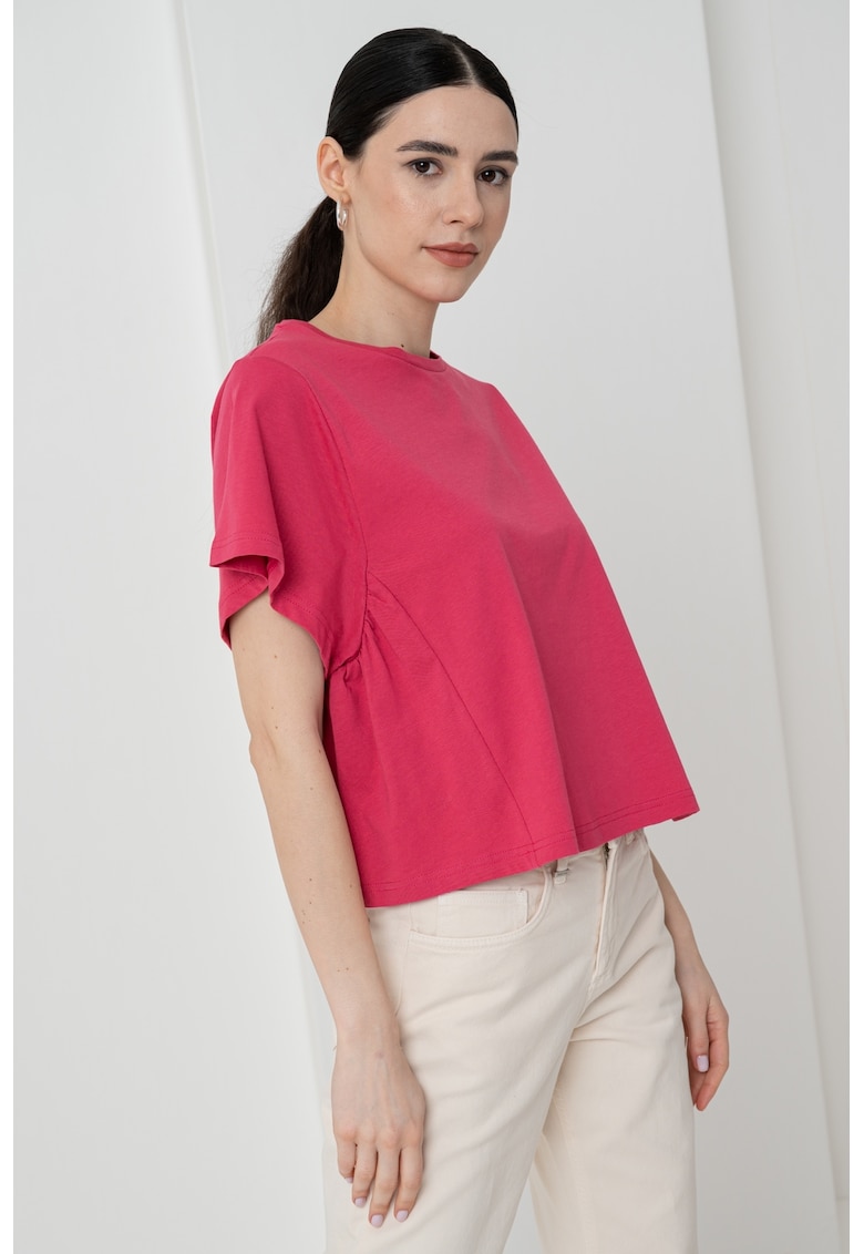 Tricou lejer cu decolteu la baza gatului - Fucsia
