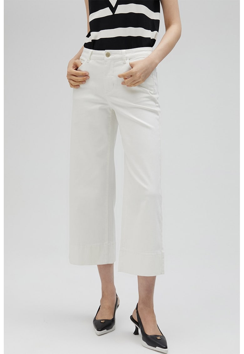 Blugi trei sferturi cu 5 buzunare Blugi trei sferturi cu 5 buzunare