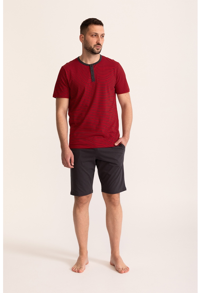 Pijama scurta cu decolteu rotund si dungi