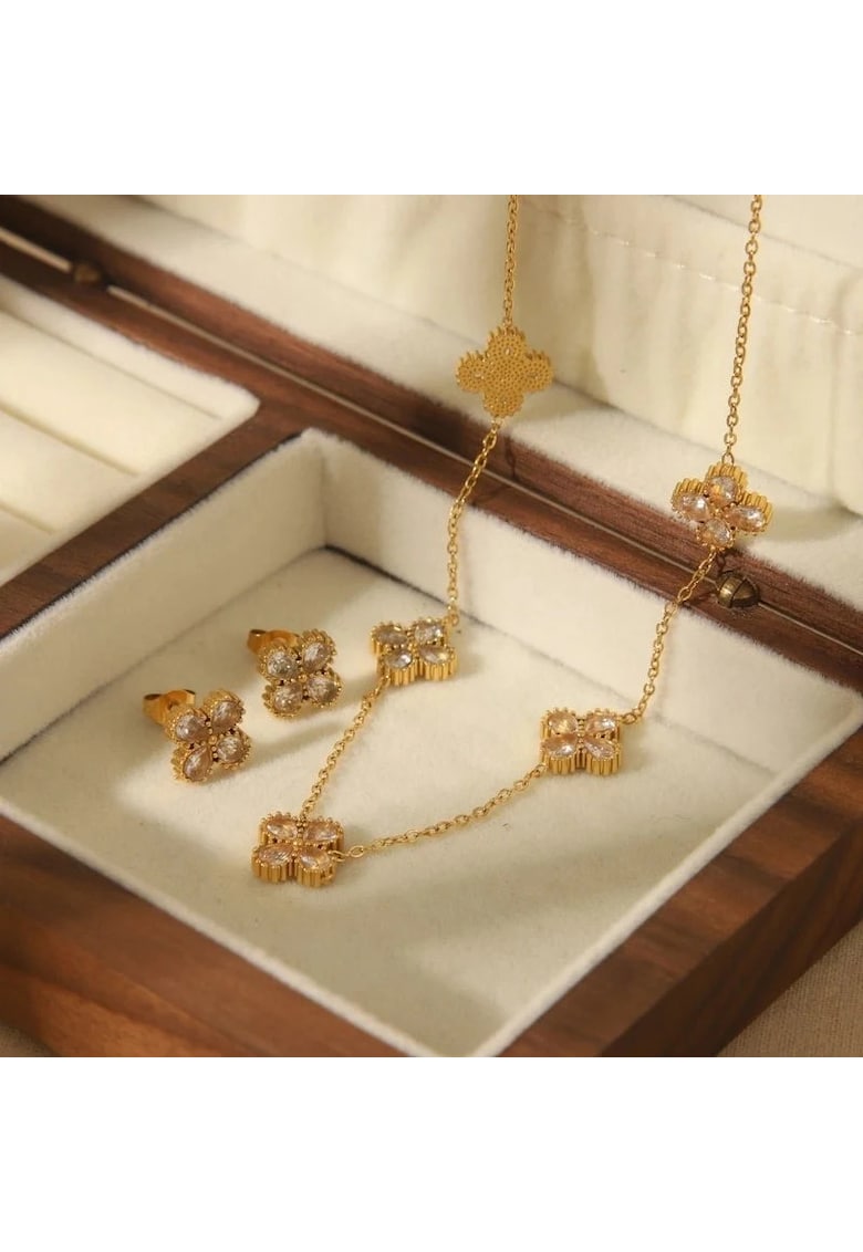Set colier si cercei - auriu - din otel inoxidabil - suflat cu aur 18k - cu trifoi si pietre din zirconiu - Helmina C3