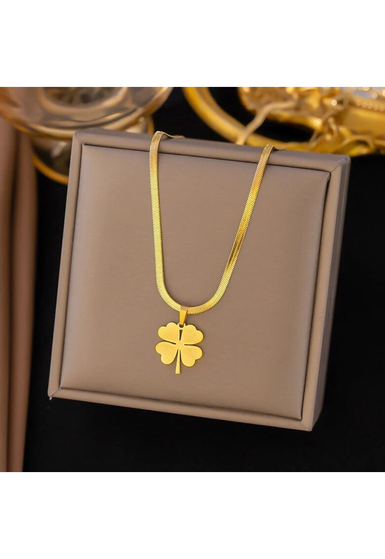 Colier auriu - din otel inoxidabil - suflat cu aur 18k - cu piese in forma de trifoi norocos - Iliana C4