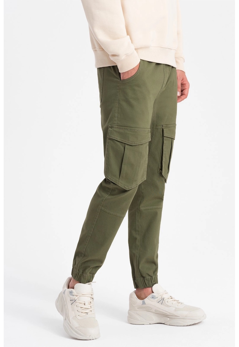 Pantaloni de trening cu doua buzunare oblice