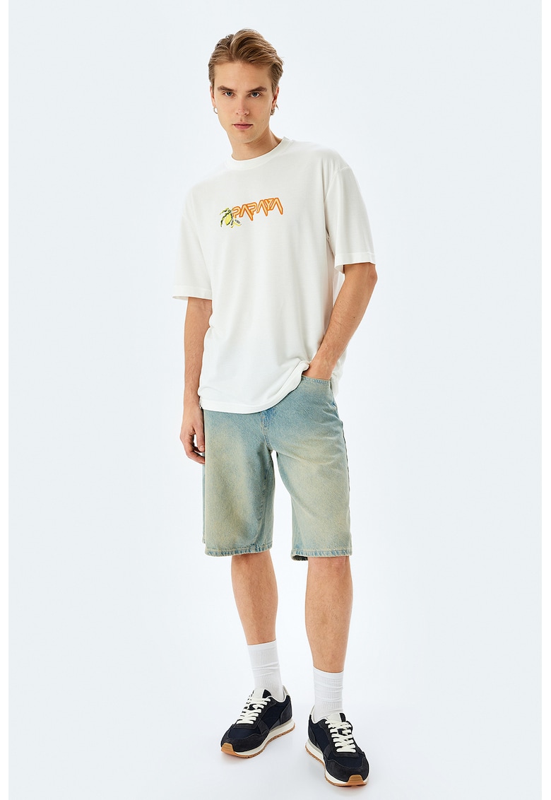 Tricou cu detaliu pe piept