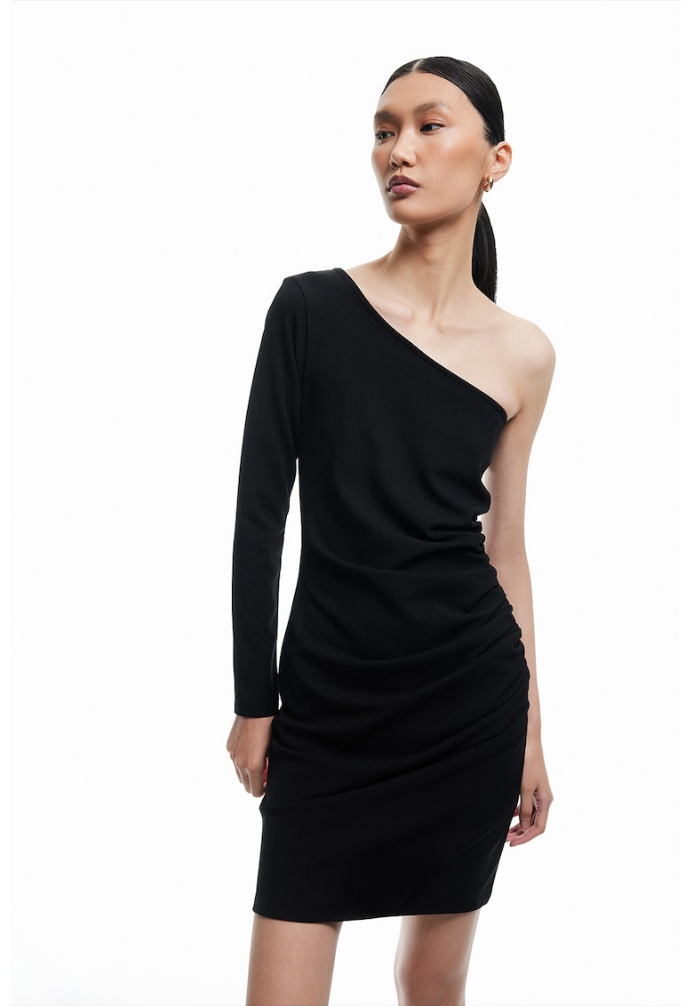 Rochie mini cu decolteu pe un umar