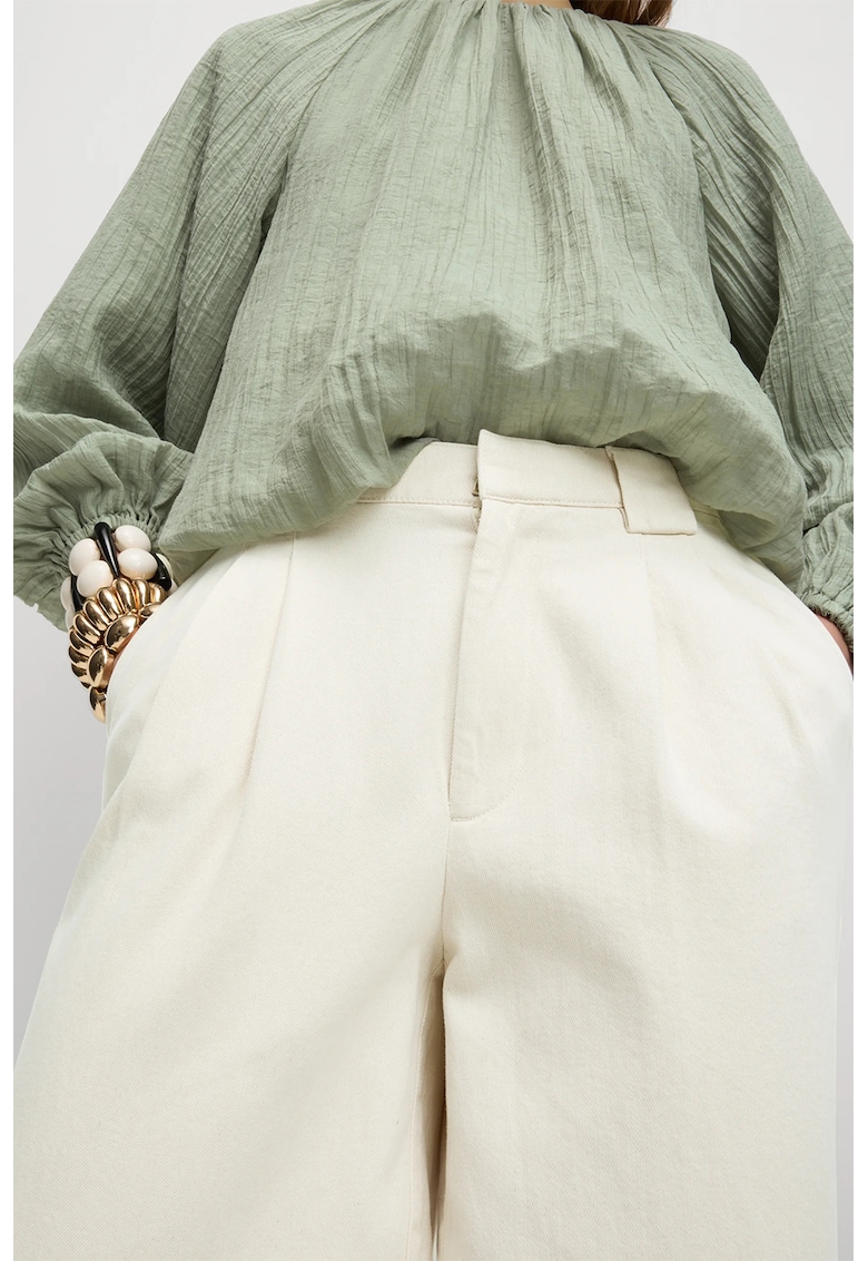 Blugi cu croiala ampla si talie inalta - Crem