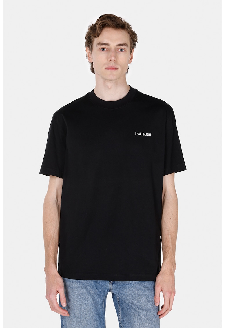 Tricou lejer cu design pe partea din spate