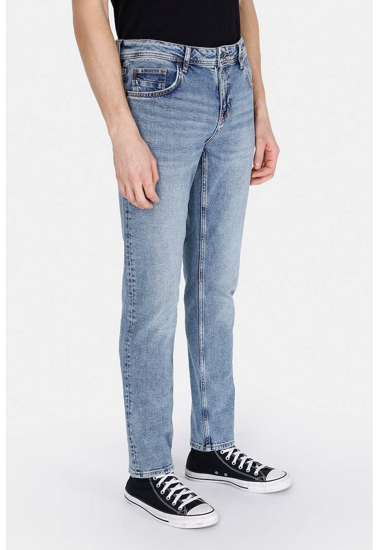 Blugi cu aspect decolorat