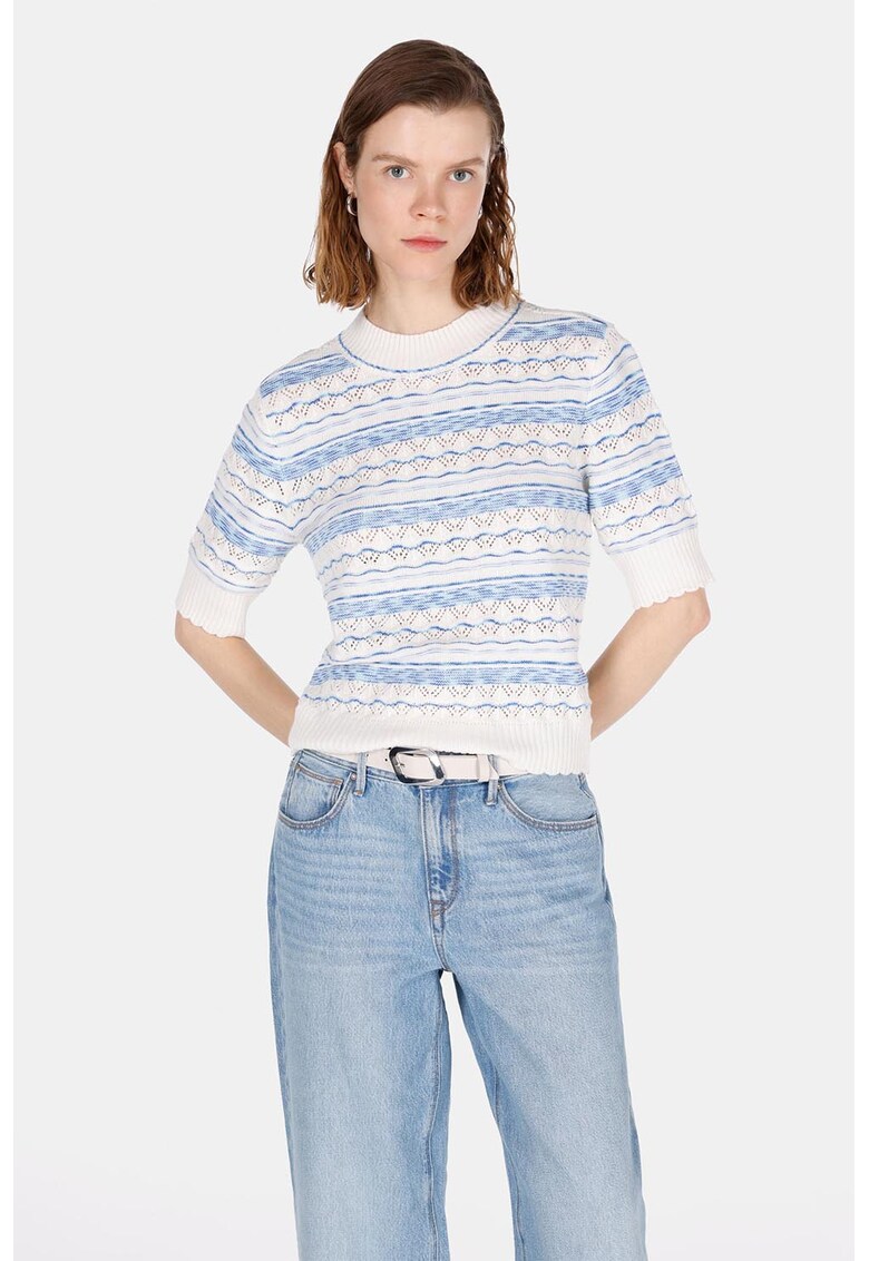 Tricou crosetat cu guler scurt