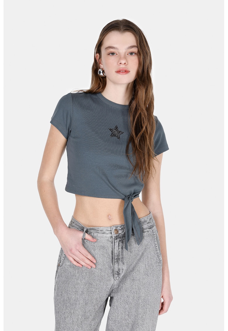 Tricou crop cu detaliu stea