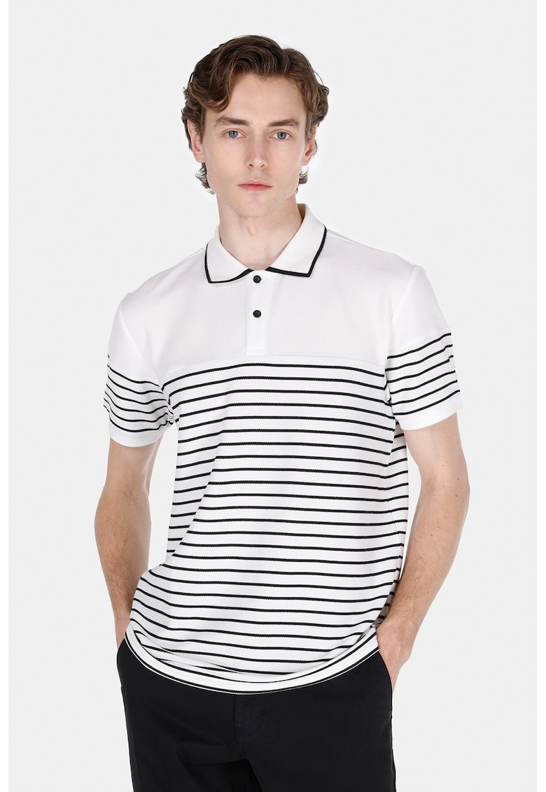 Tricou polo cu dungi