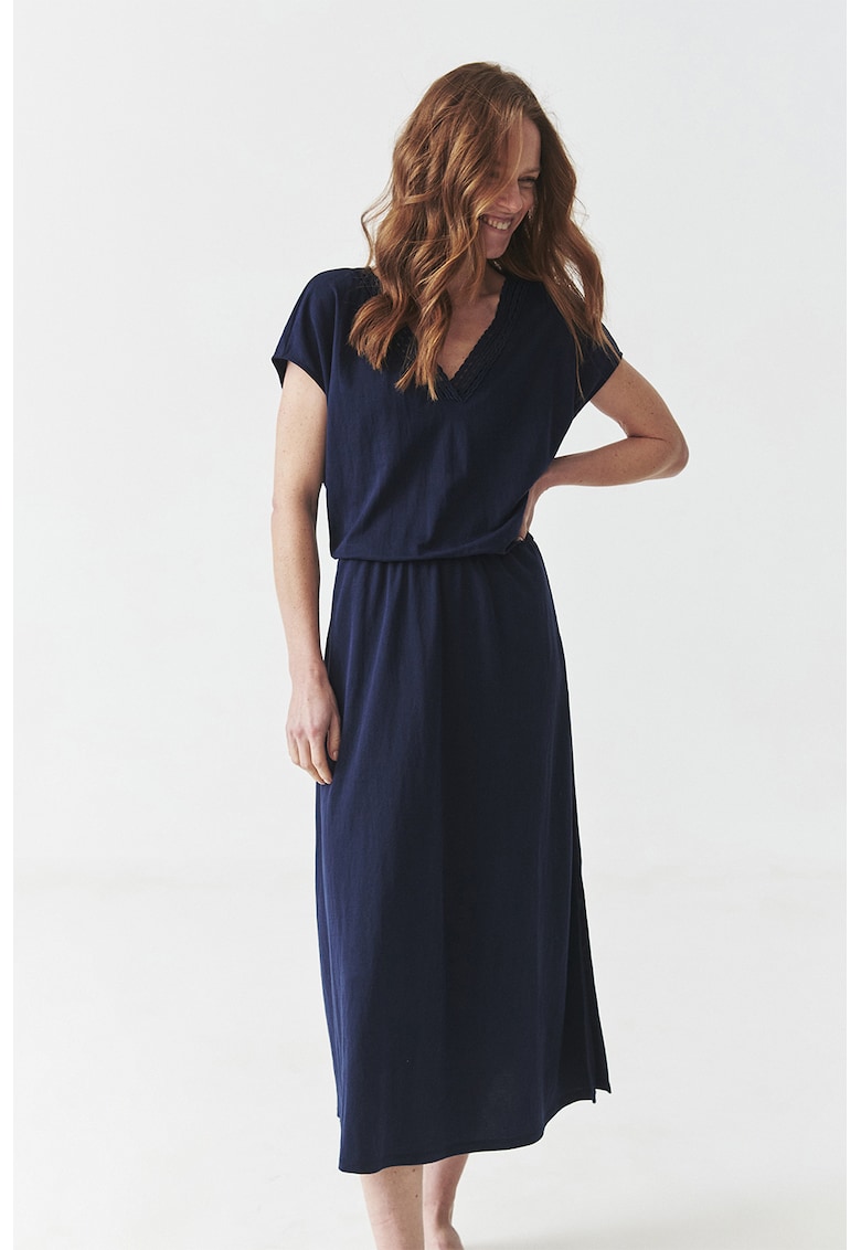 Rochie dreapta cu decolteu in V