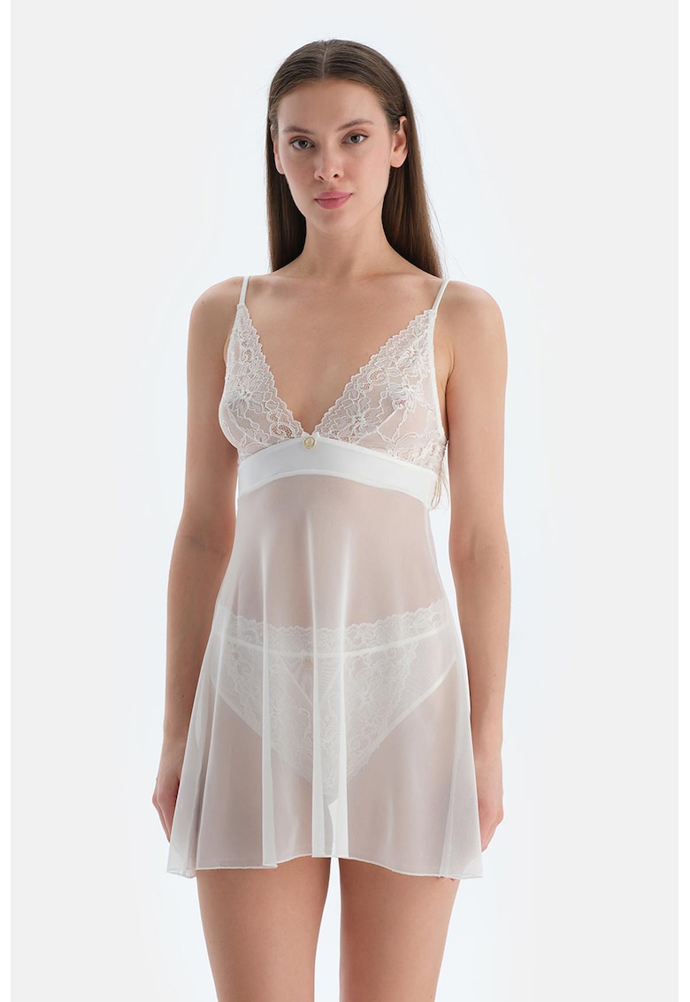 Neglijeu transparent cu bretele inguste
