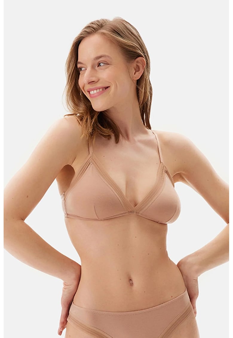 Sutien triunghiular cu burete