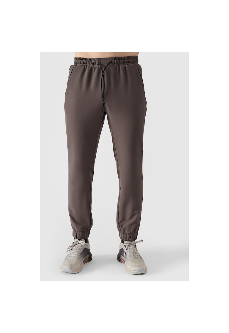 Pantaloni sport barbati antrenament - maro - material respirabil