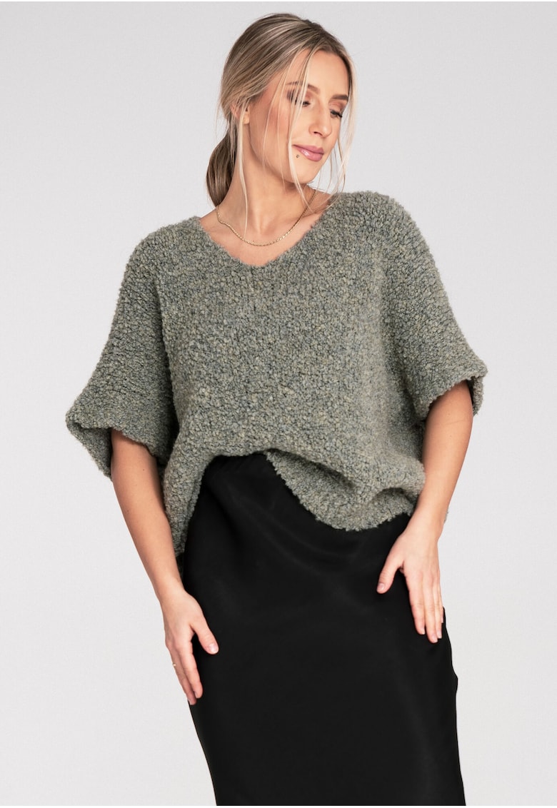 Pulover verde din material boucle - cu maneci scurte - croiala lejera - pentru zilele reci -