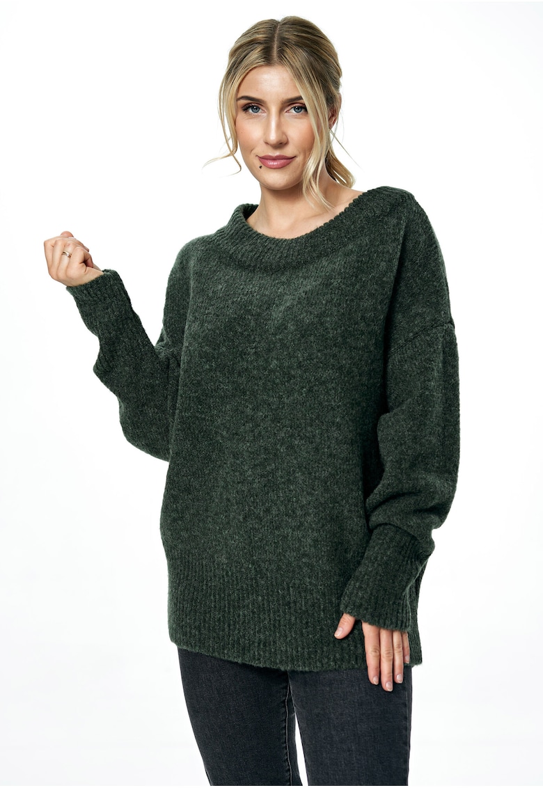 Pulover dama oversize - guler barca - masliniu inchis - material tricotat cu lana -
