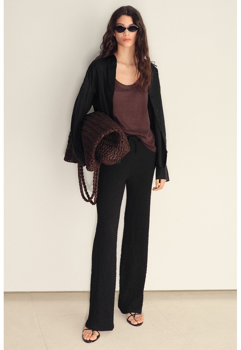 Pantaloni texturati cu croiala dreapta - Negru