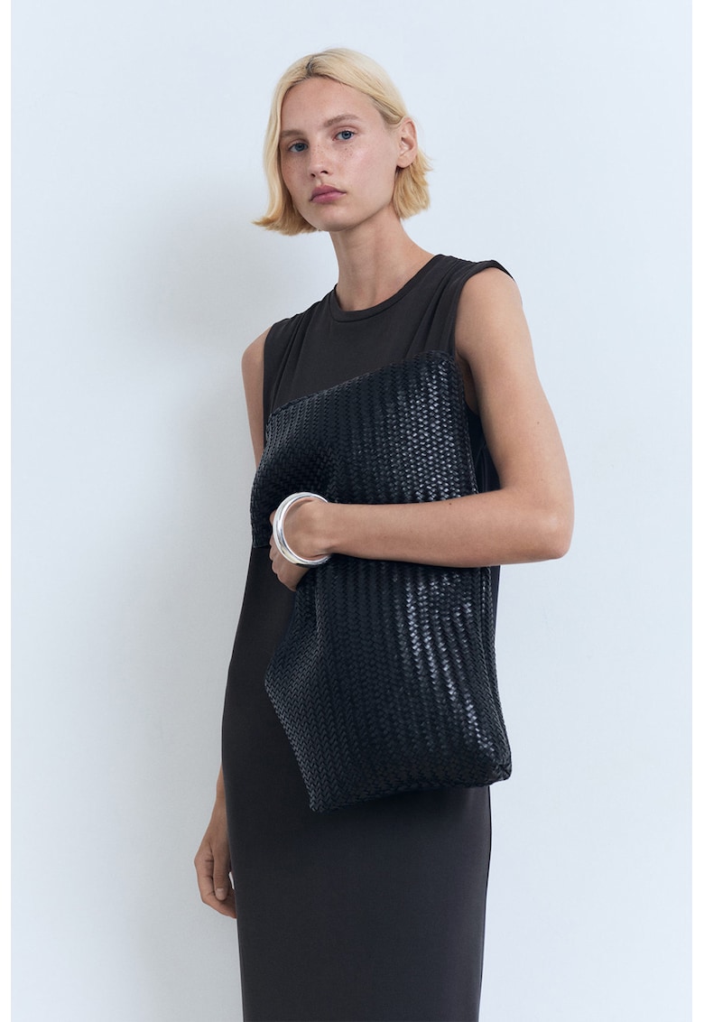 Rochie cu decolteu la baza gatului - fara maneci - Negru