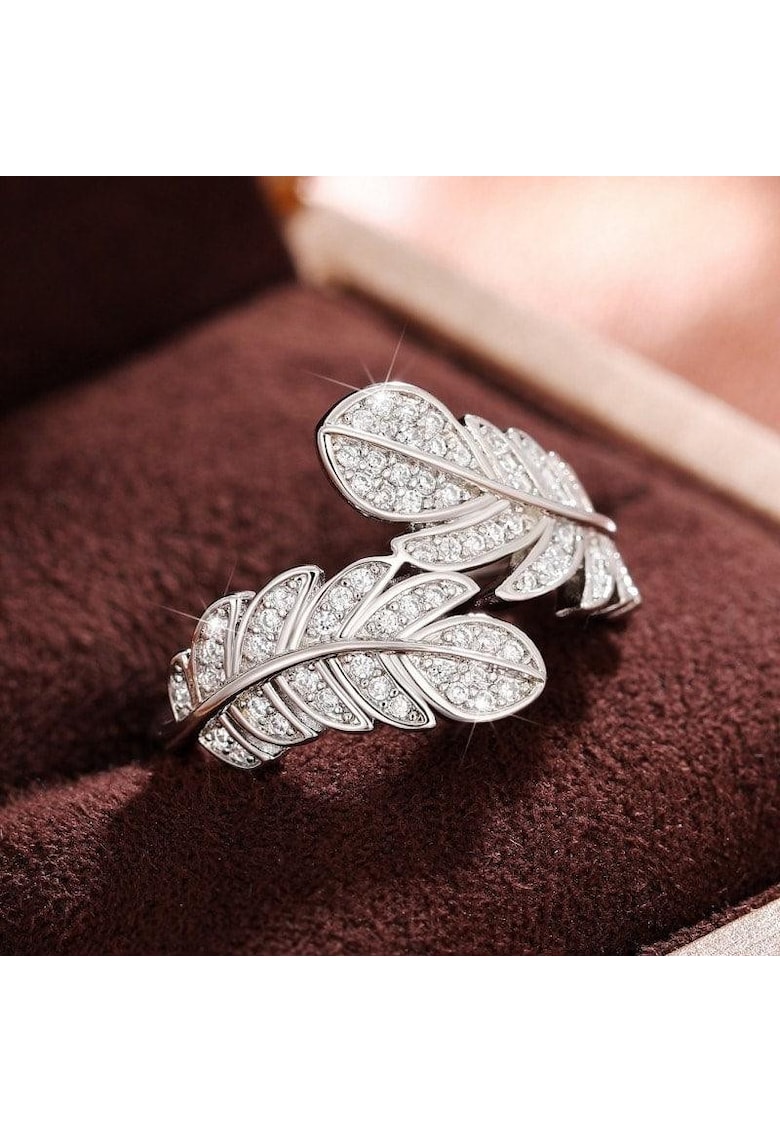 Inel argintiu - forma de pana - cu pietre din zirconiu - Francy C11 - 8 (circumferinta: 57 mm)