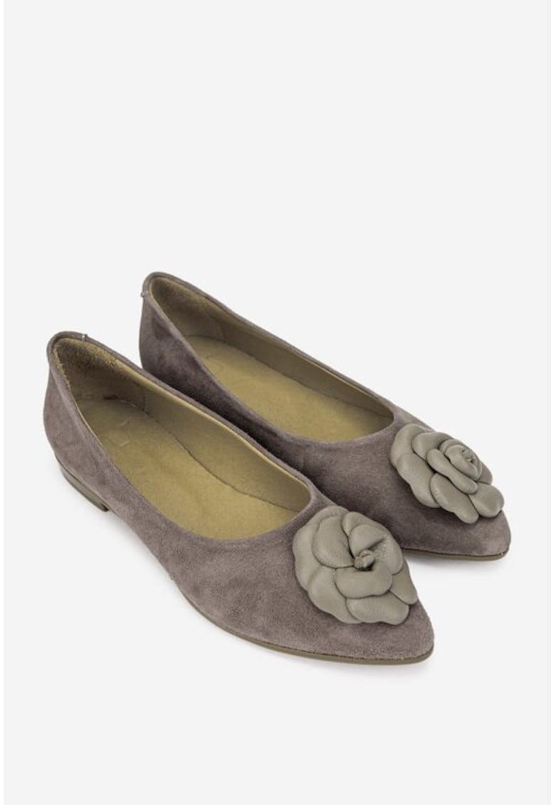 Balerini dama din piele intoarsa taupe cu floare