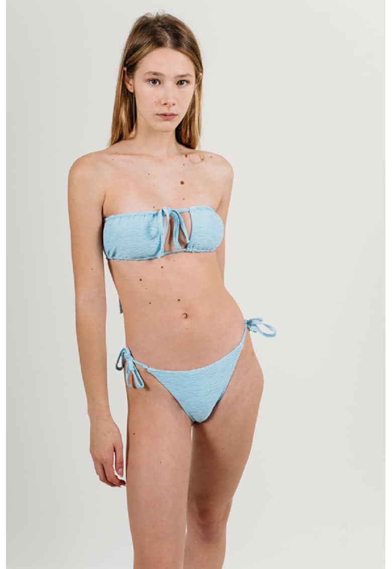 Costum de baie din doua piele cu prinderi cu snururi