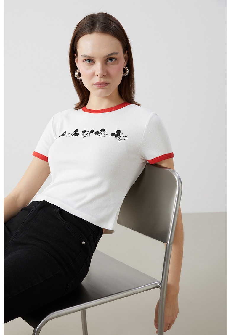 Tricou crop cu Mickey Mouse Tricou crop cu Mickey Mouse