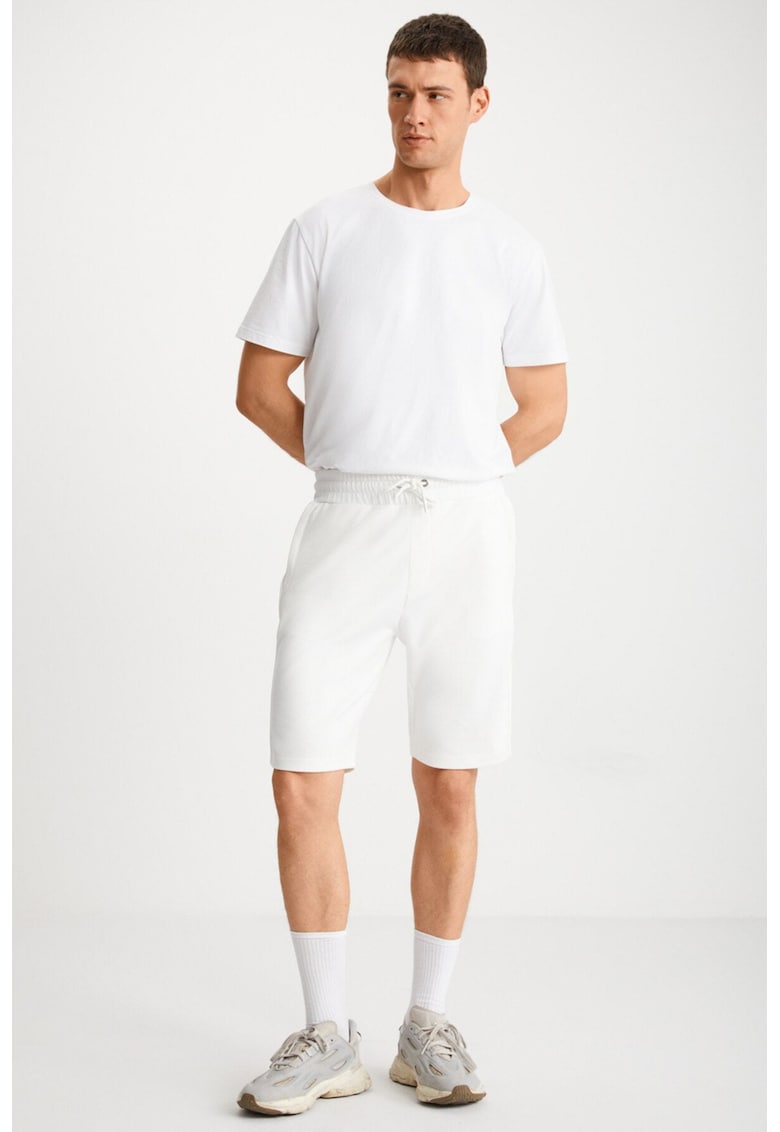 Pantaloni scurti din bumbac cu buzunare laterale