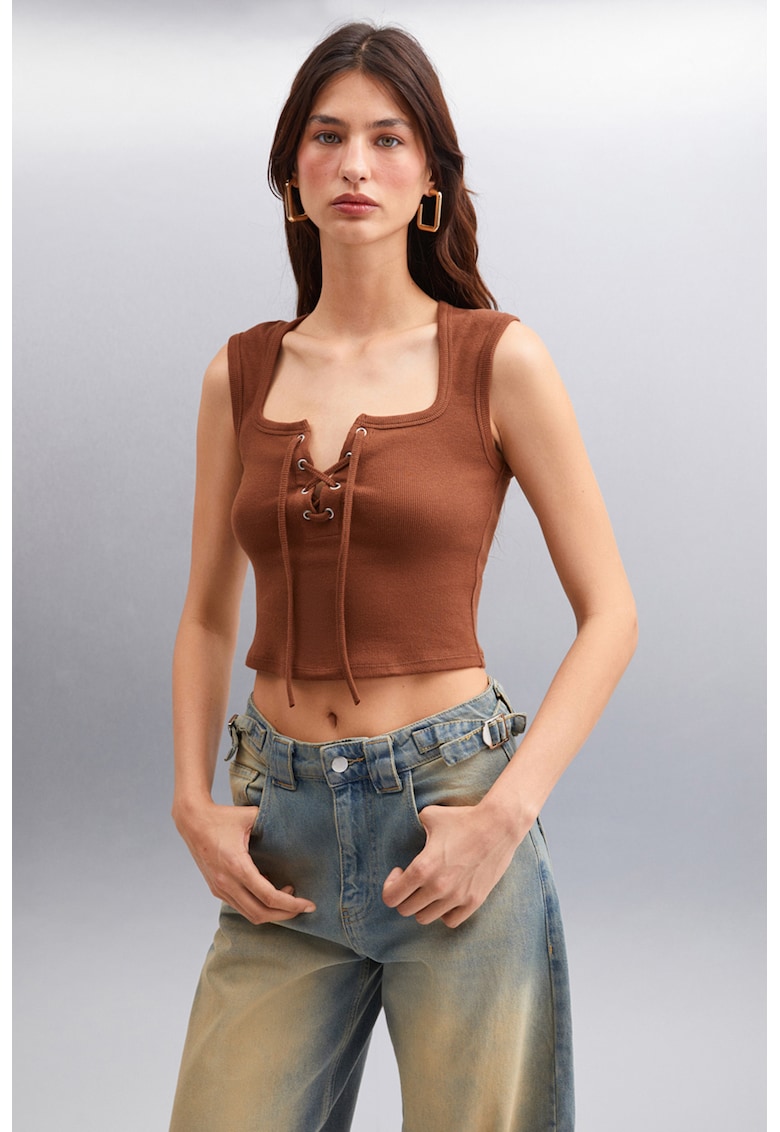 Bluza crop cu decolteu patrat