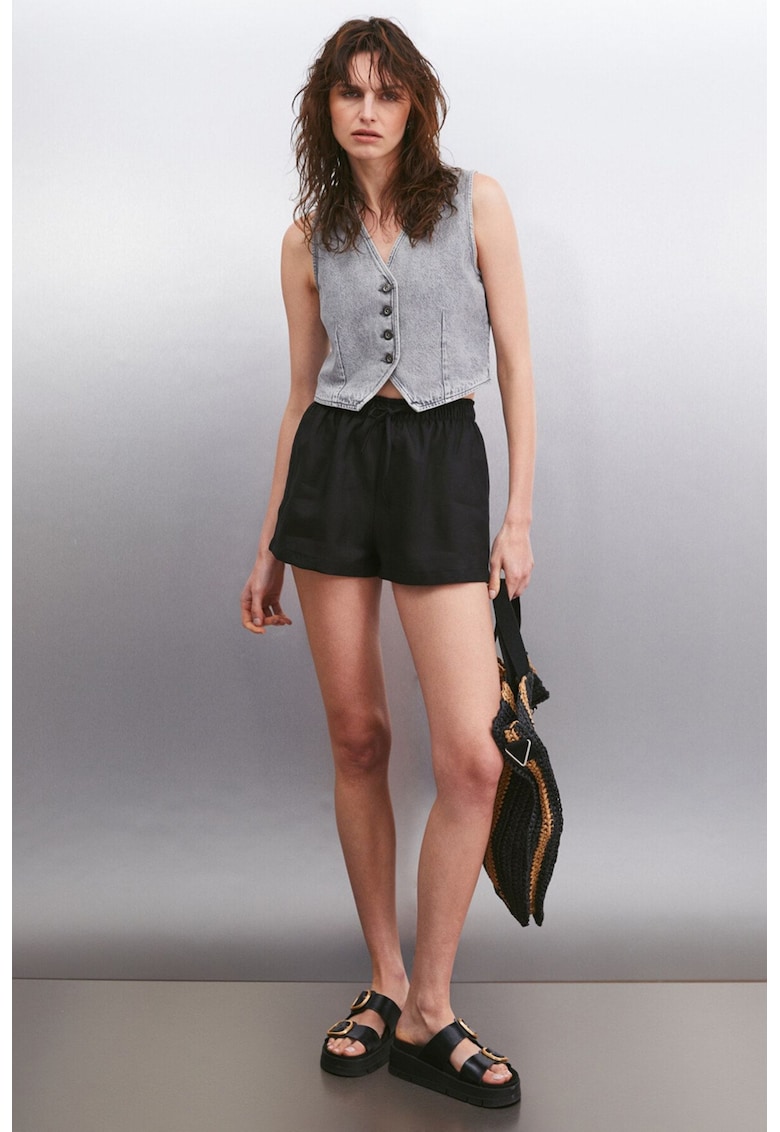 Pantaloni scurti din in cu snur de ajustare in talie