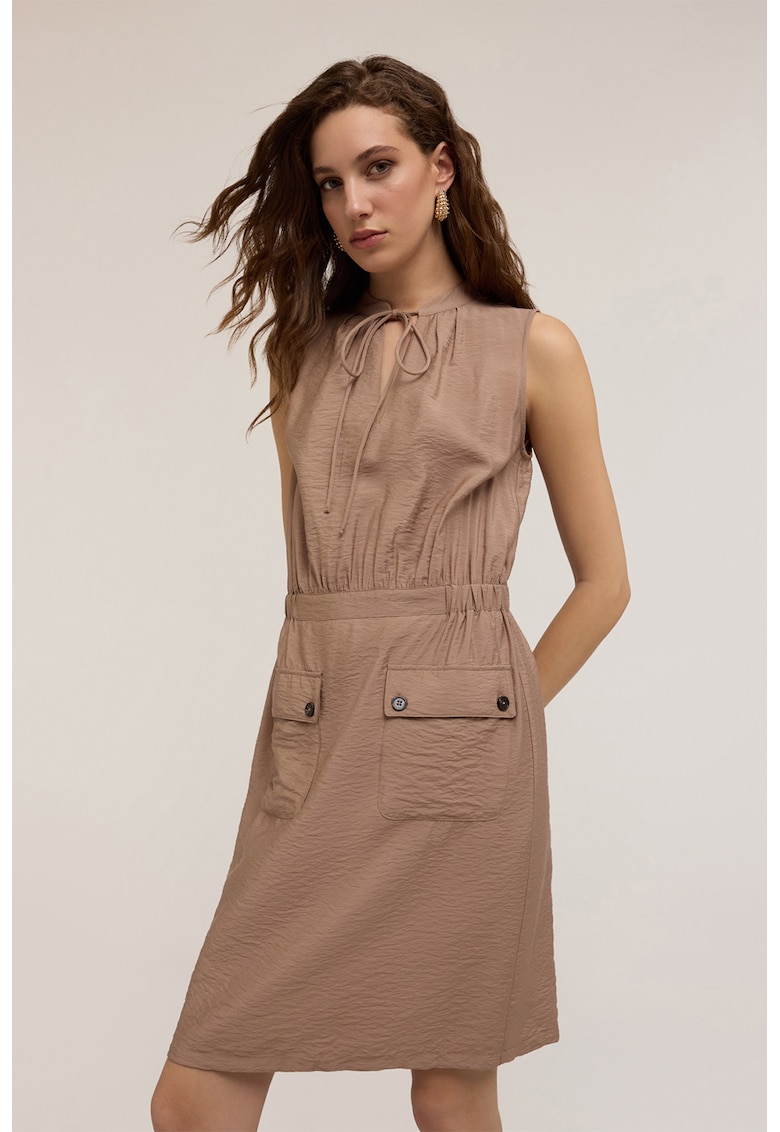 Rochie cu croiala dreapta si buzunare