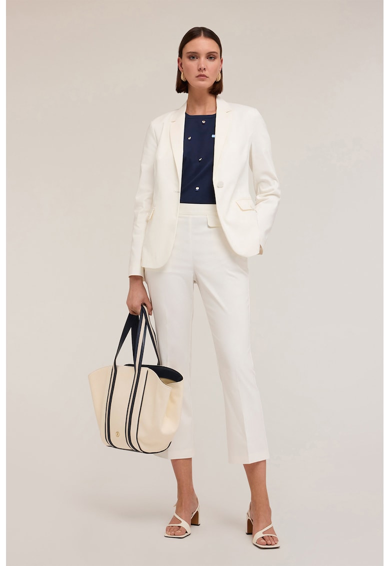 . Pantaloni capri cu talie inalta
