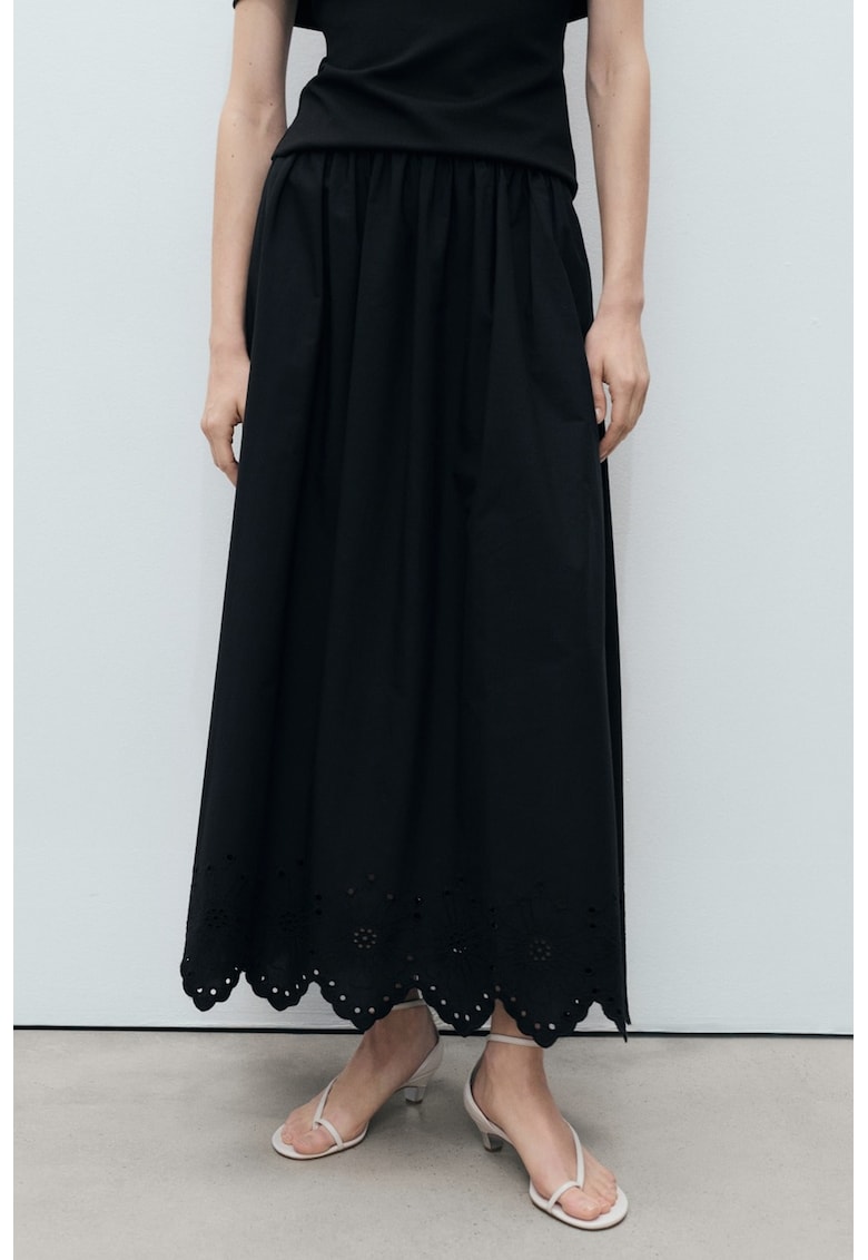 Fusta lunga evazata cu dantela sangallo