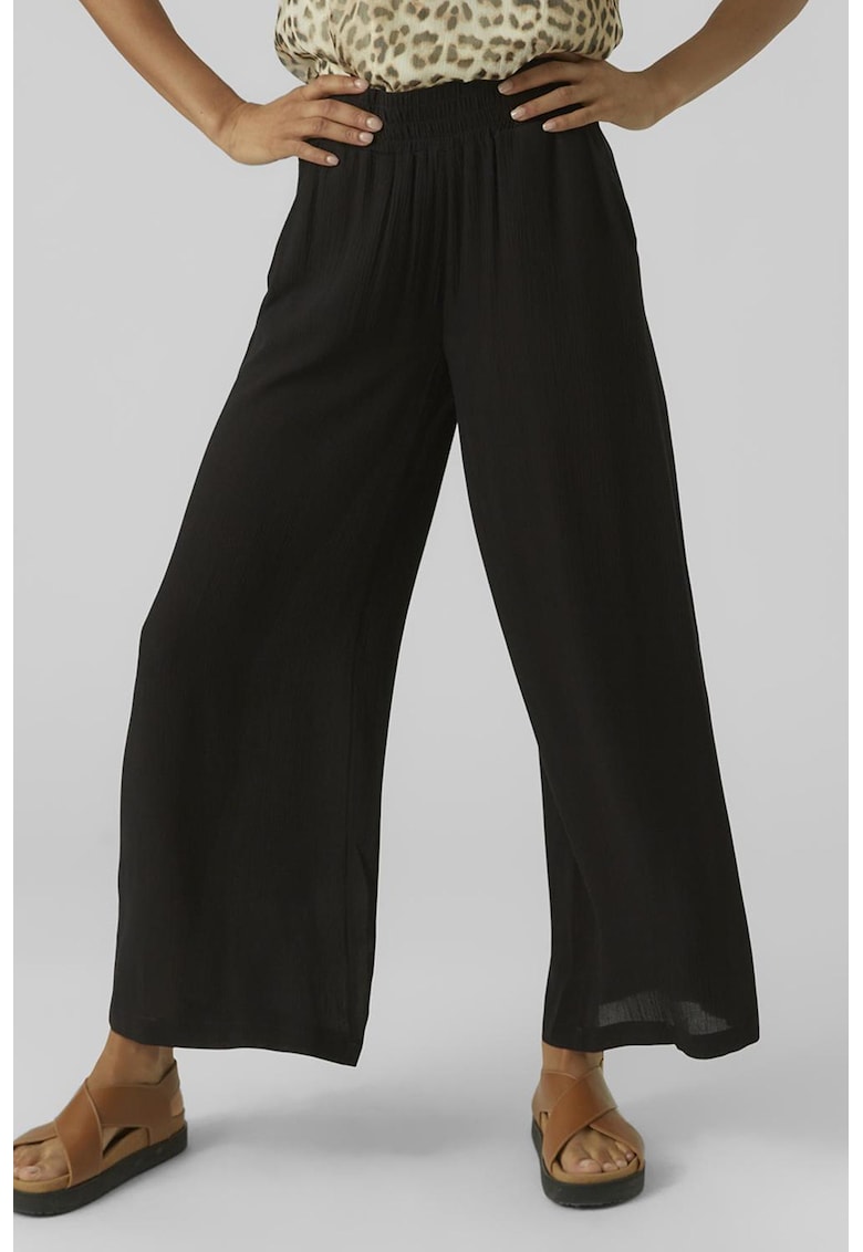 Pantaloni cu croiala ampla si talie inalta