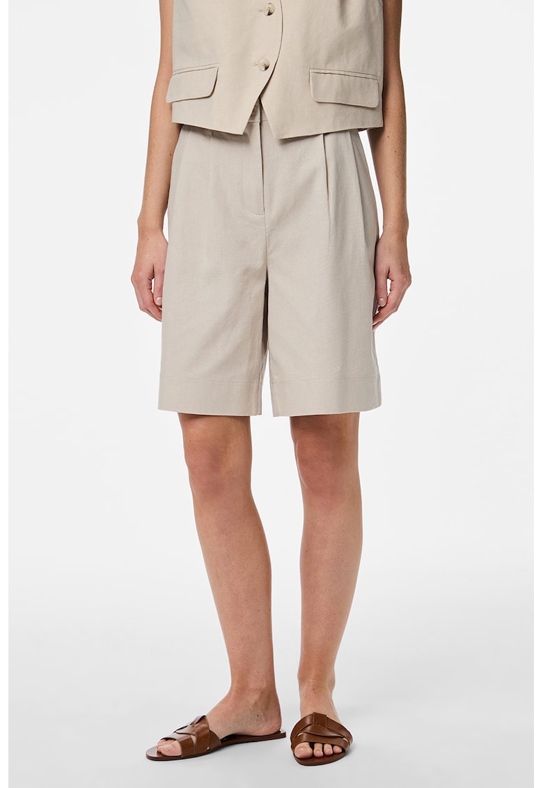 Pantaloni scurti cu croiala ampla si pliuri