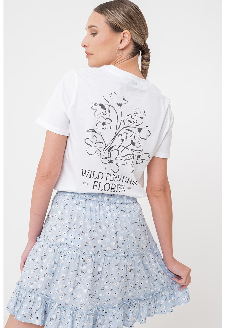 Tricou cu model floral si decolteu la baza gatului