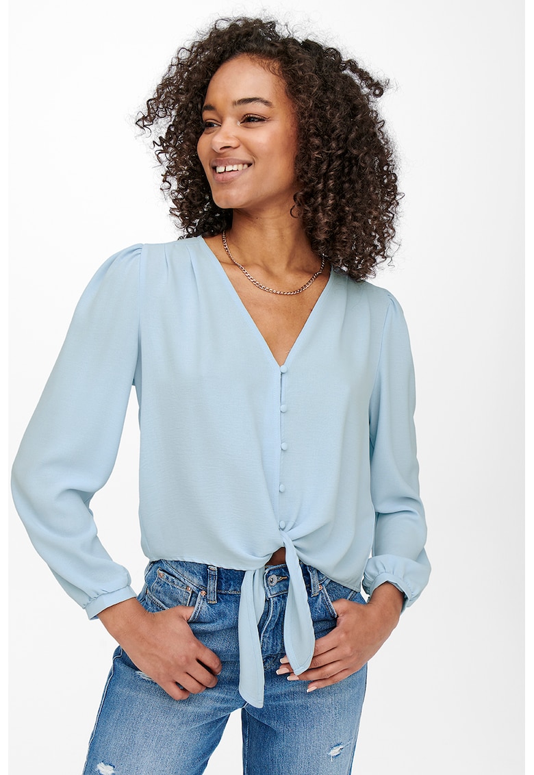 Camasa cu decolteu in V si snur de ajustare la terminatie