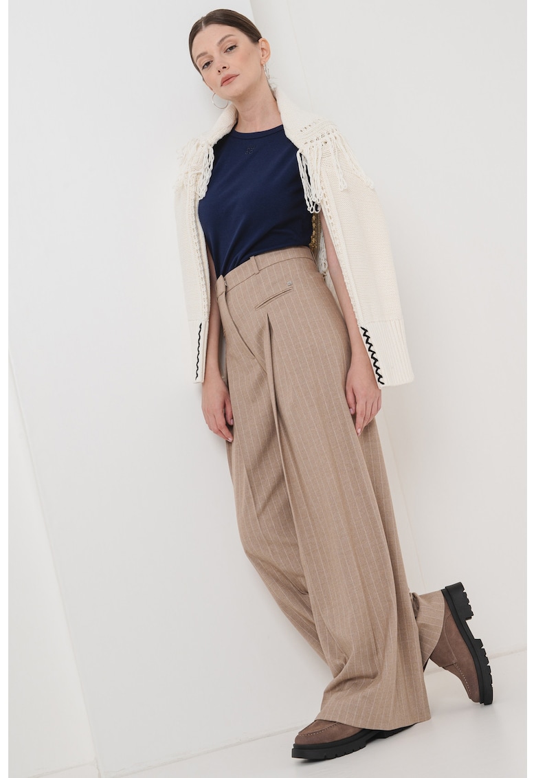 Tricou cu decolteu la baza gatului Deloris - Bleumarin