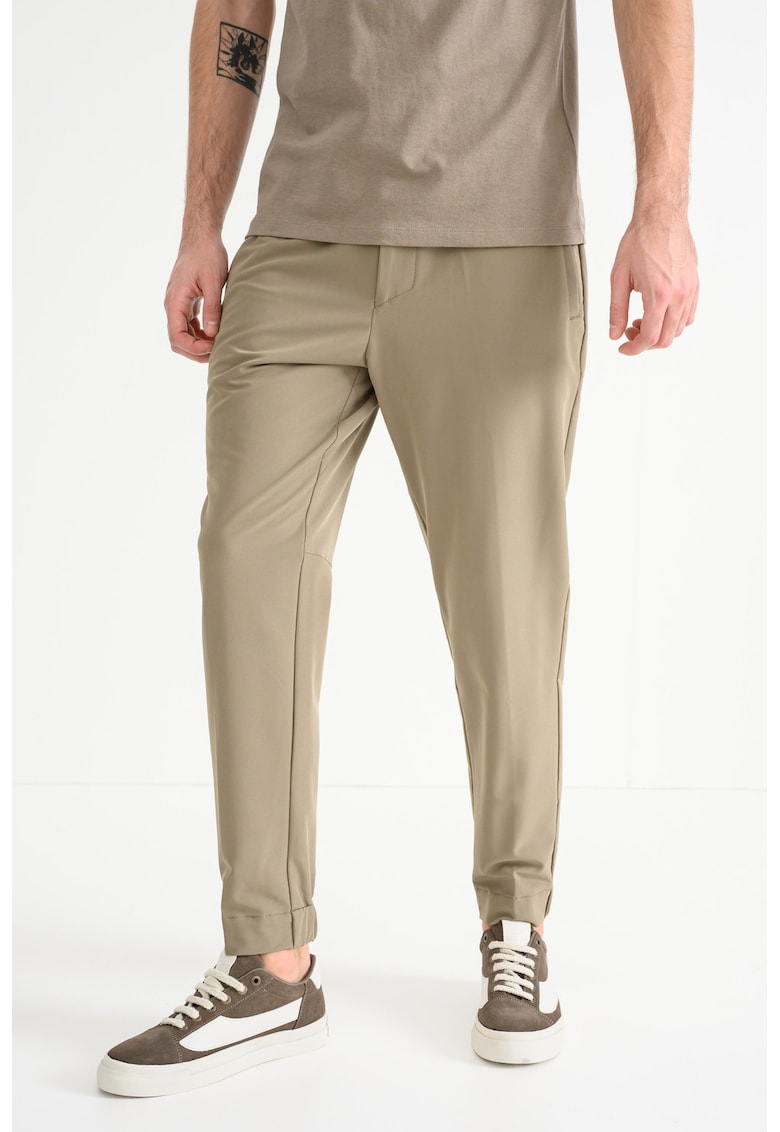 Pantaloni cu croiala conica si snur Flex