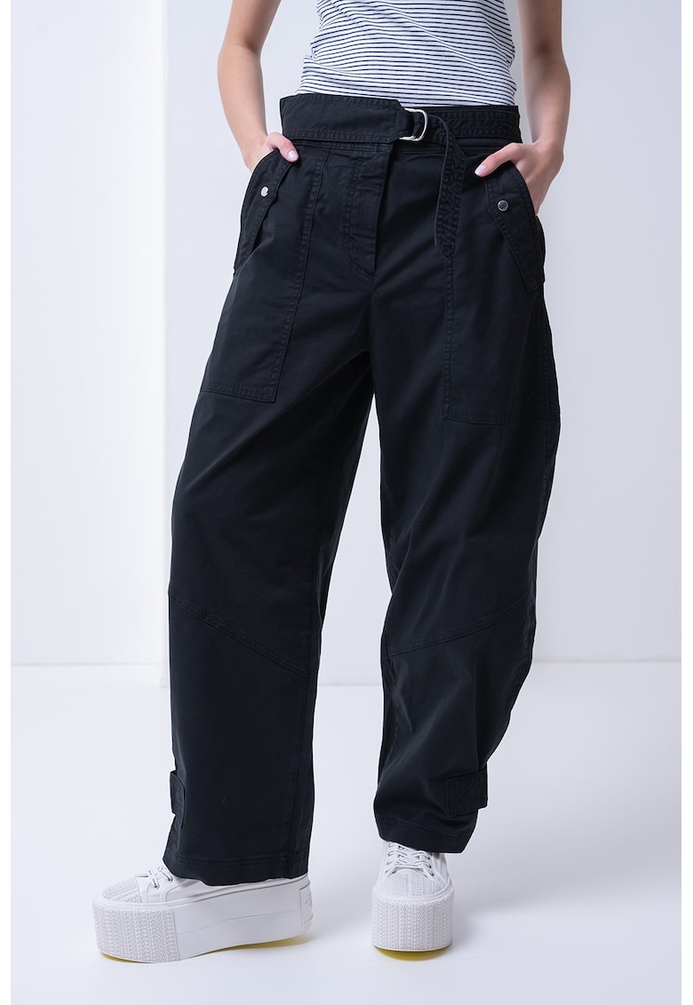 Pantaloni baggy cu buzunare supradimensionate Pantaloni baggy cu buzunare supradimensionate